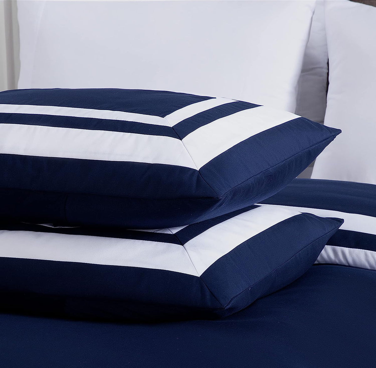 7-Piece King Bed in a Bag Comforter Set with Sheets Navy White Square Pattern Bedding Set F78631