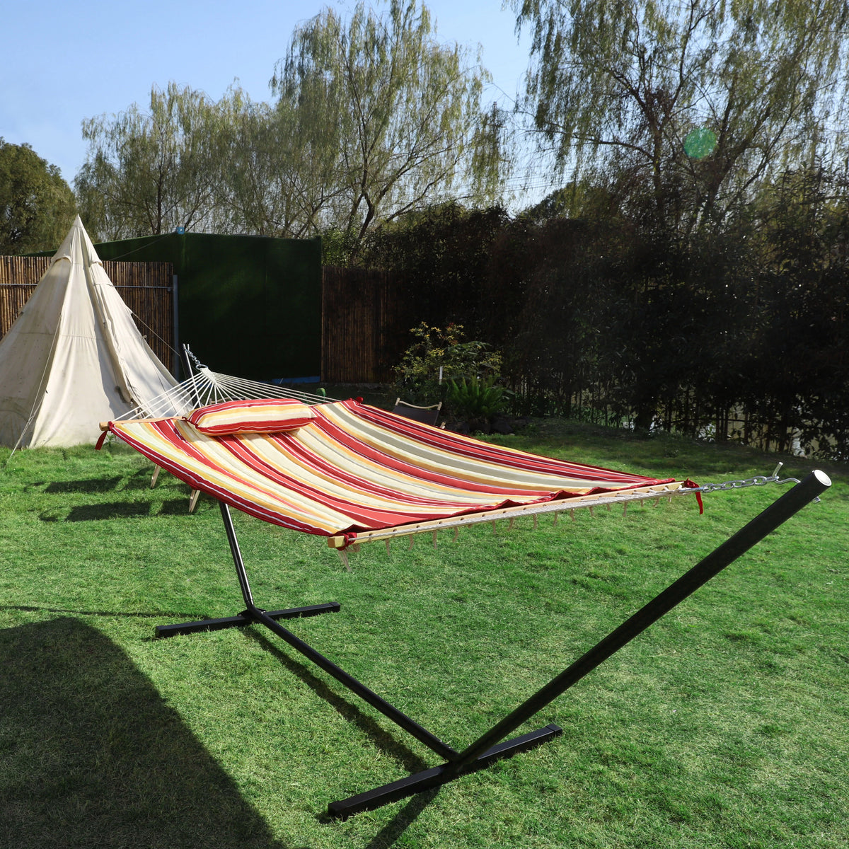 2-Person Hanging Hammock with Steel Stand and Cotton Pad G580034