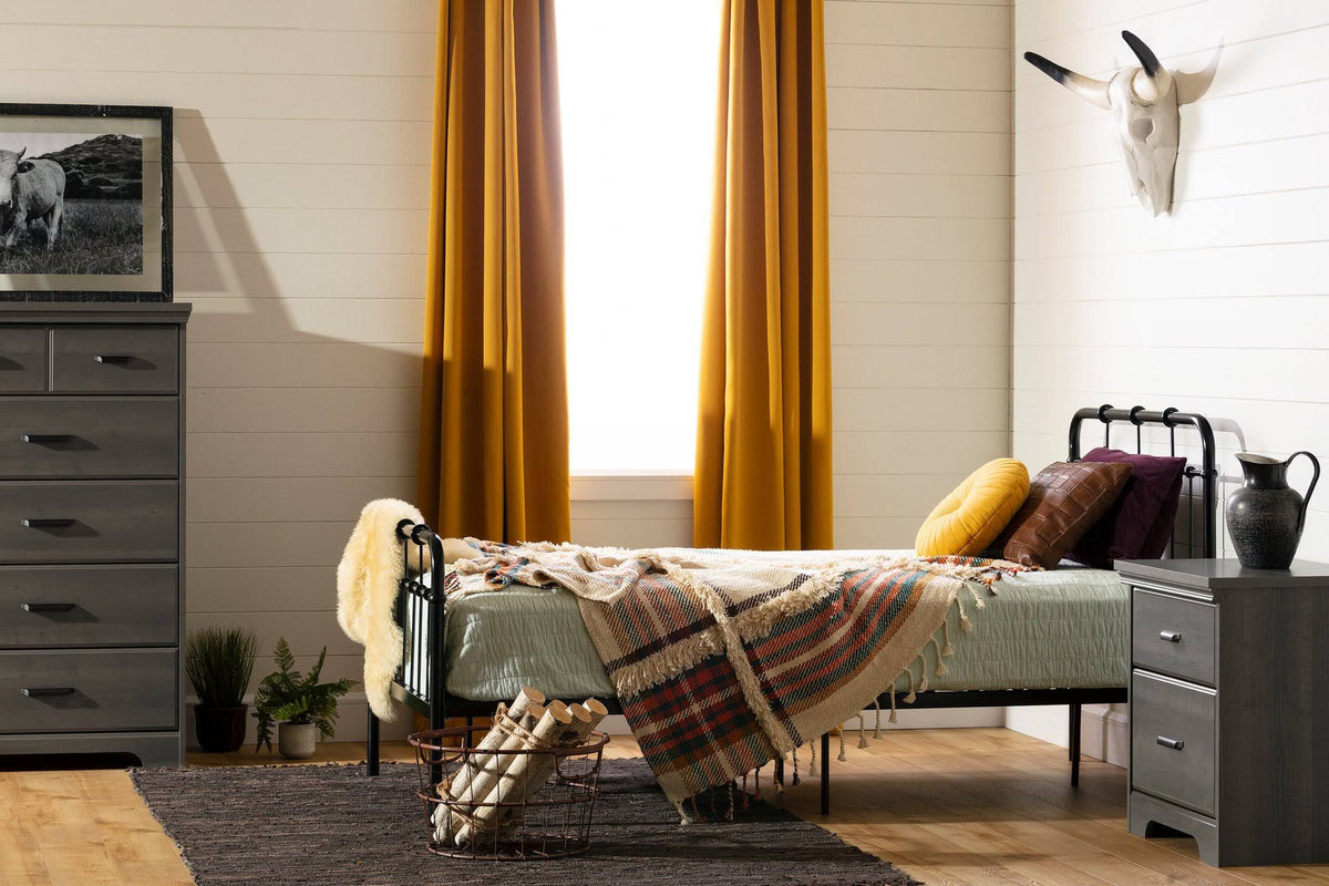 Twin Metal Bed O241
